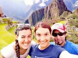 Excursionistas en Machu Picchu